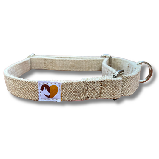 No-slip and no itch dog collar in natural hemp 